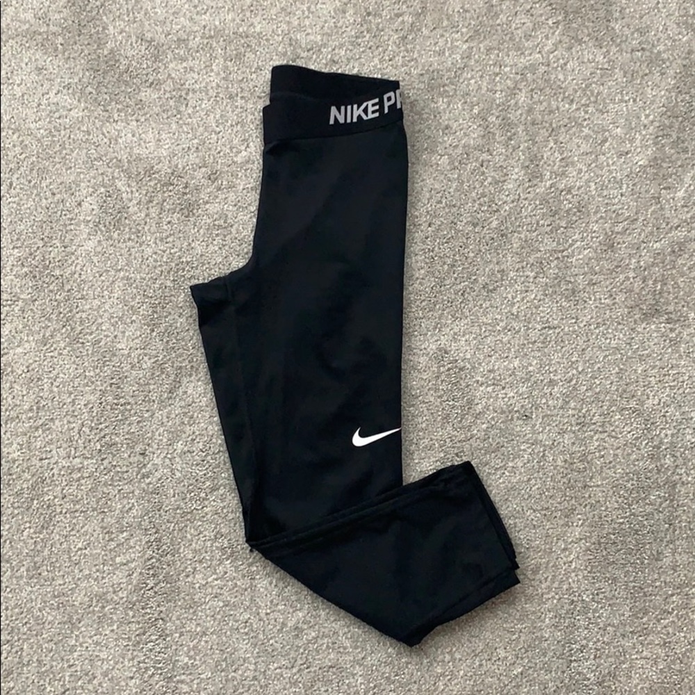 Nike Pro crops size S